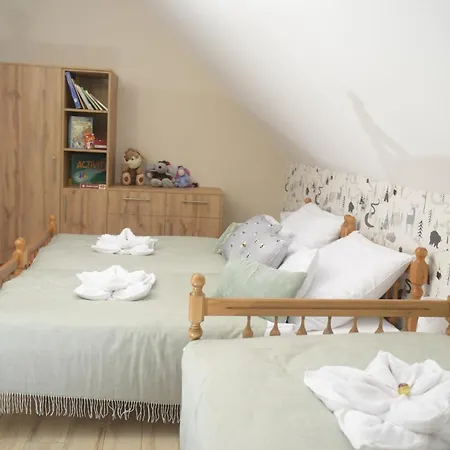 Holiday home Szoemoerce Vendeghaz Balatonfured
