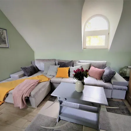 Szoemoerce Vendeghaz Holiday home Balatonfured