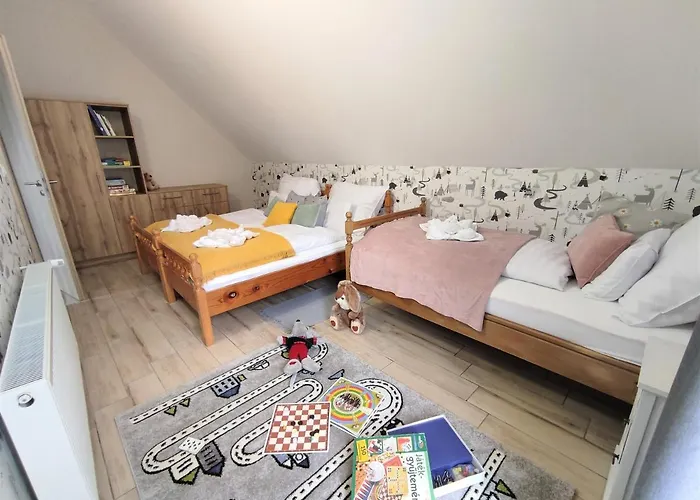 Szoemoerce Vendeghaz Tatil Evi